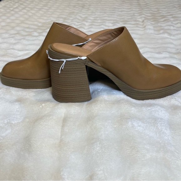 Universal Thread Tess Mules Women’s Size 11 Platform Heel Tan Easy On & Off - Picture 1 of 16